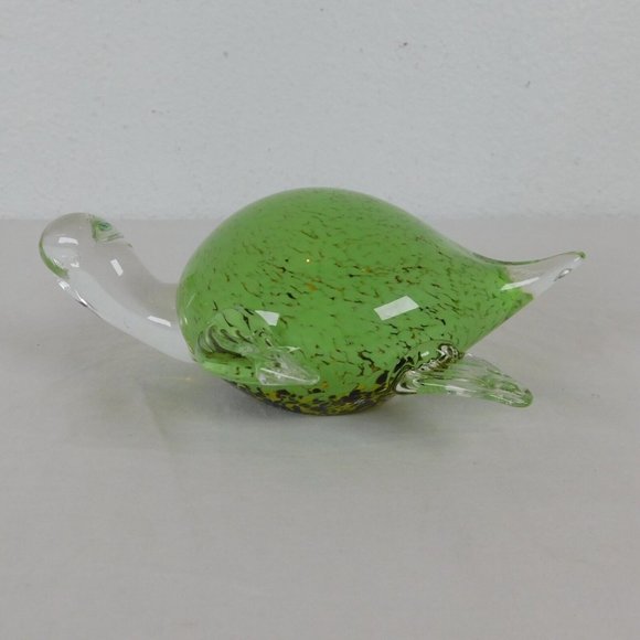 Gorgeous Designs Handblown Glass Green Sea Turtle Table Decor 8 in Paperweight - Picture 3 of 7